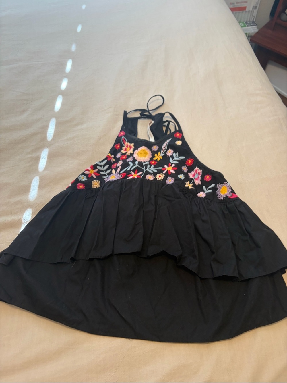 Zara halter floral embroidered top size small